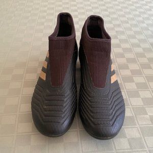 Adidas Predator Men's Outdoor Soccer Cleats, Black and Gold, Size 9, Laceless